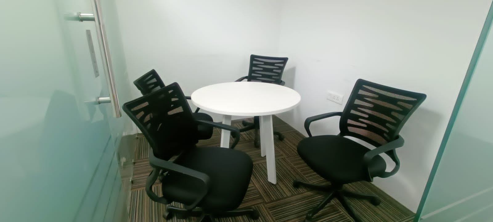 Office image 4
