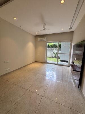 4 BHK Builder Floor for rent image 2