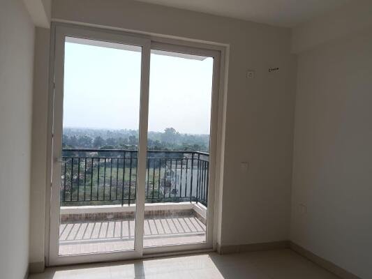 2 BHK flat for rent image 2