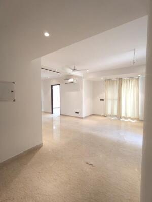 4 BHK flat for Rent