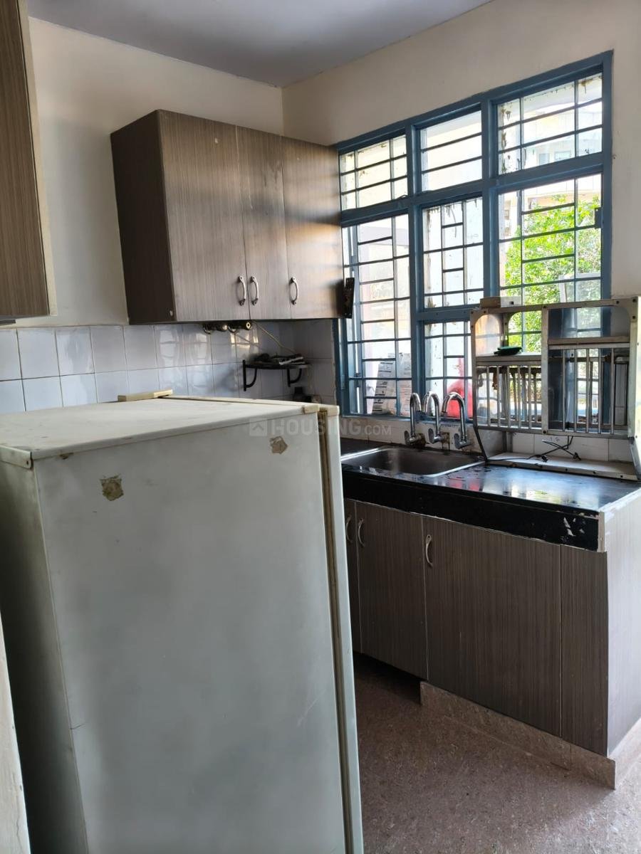 2 BHK flat for rent image 3