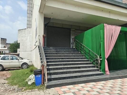 Showroom for Lease image 2