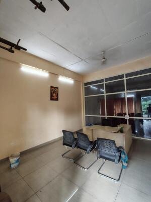 Commercial Showroom for lease