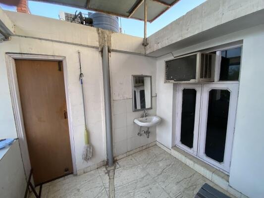 2 BHK flat for Rent image 2