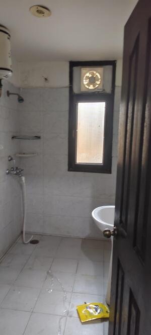 2 BHK flat for Rent image 4