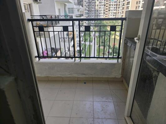 3 BHK FLAT FOR RENT image 3