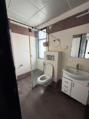3 BHK FLAT FOR RENT image 4