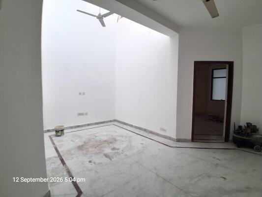 4 BHK FLAT FOR RENT image 5
