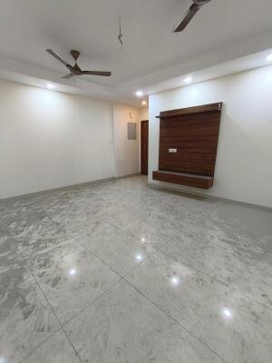 4 BHK Builder Floor for Rent image 4