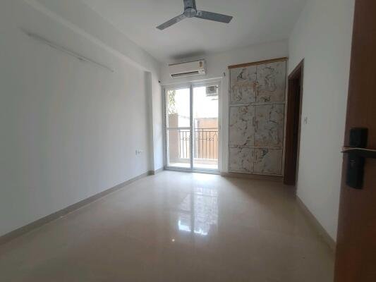 3 BHK FLAT FOR RENT image 5