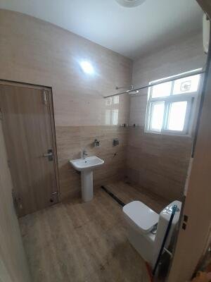 2 BHK flat for Rent image 4
