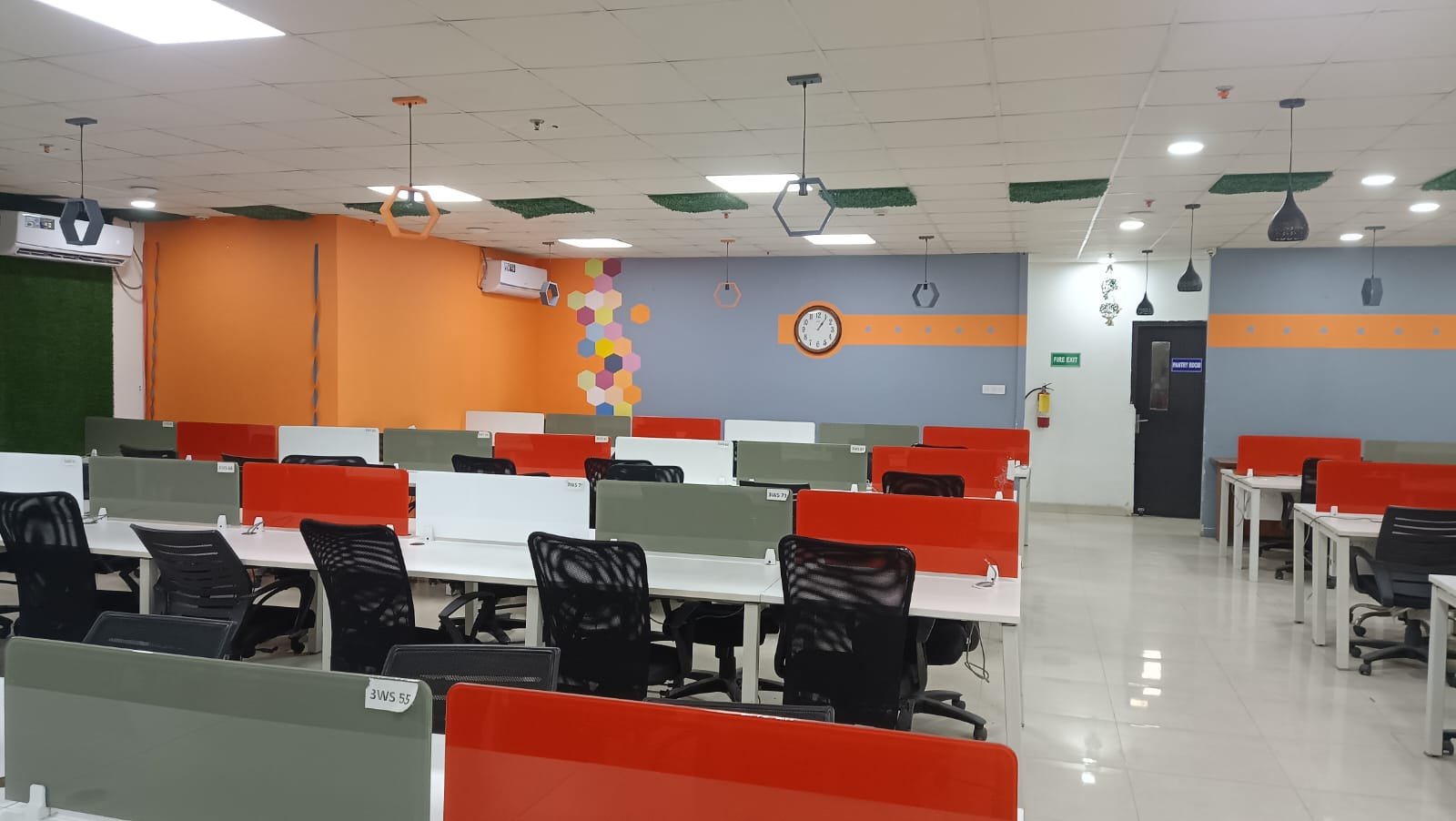 Office space in Sector 62 image 4