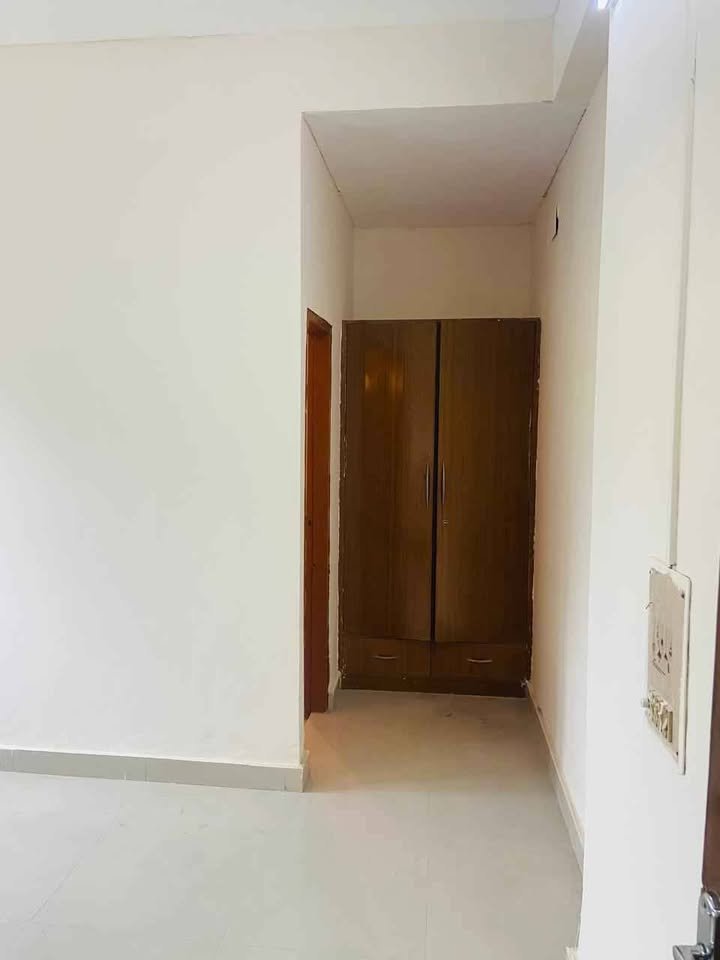 3 beds 3 bathrooms – Flat image 5
