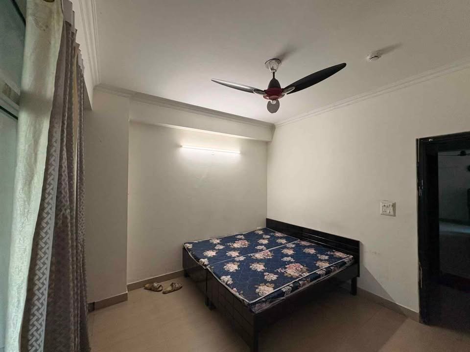 3 Beds 3 Baths - Apartment image 3