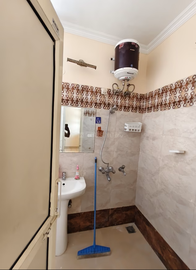 2 BHK Independent House for Rent image 4