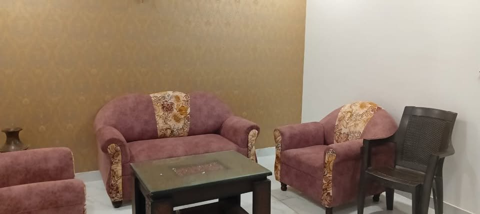 2 beds 2 baths Flat