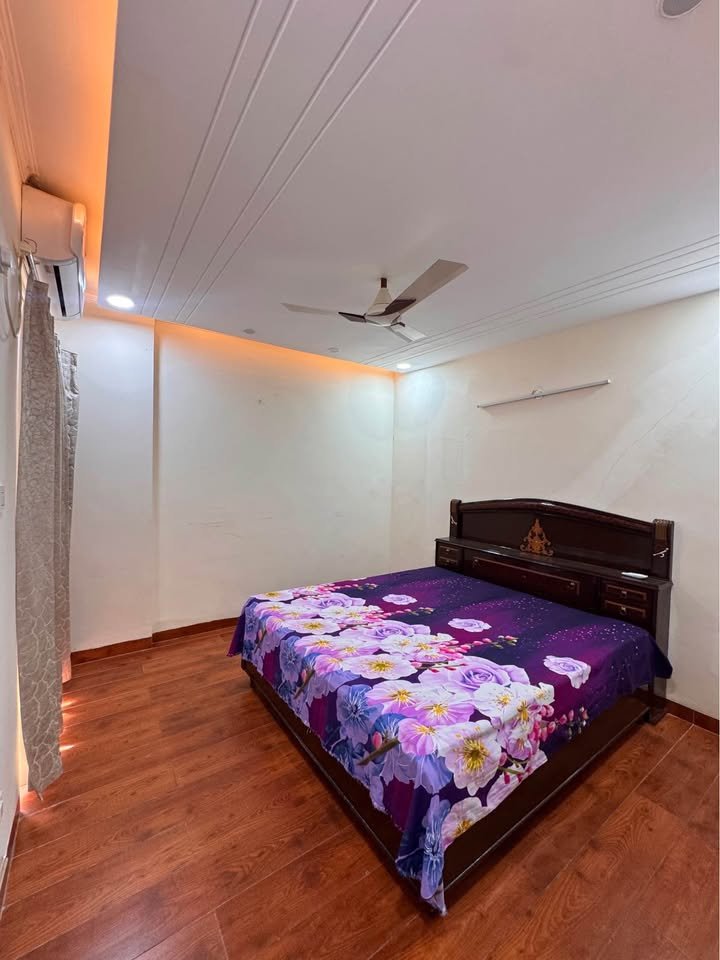 3 beds 3 bathrooms – Flat image 3