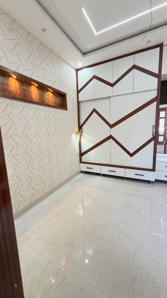 2 beds 2 bathrooms – House image 3