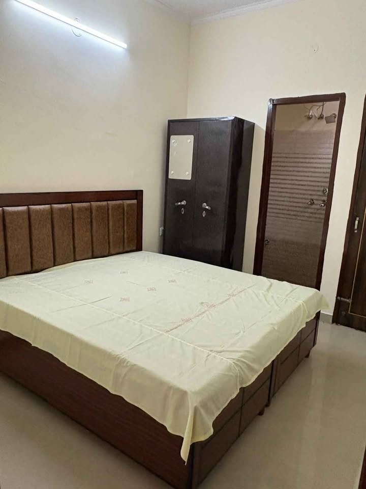 2 Beds 2 Baths - Apartment