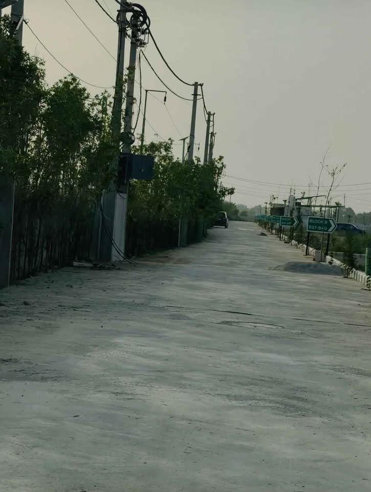 18 lakh only plot for sale dadri bypass road image 3