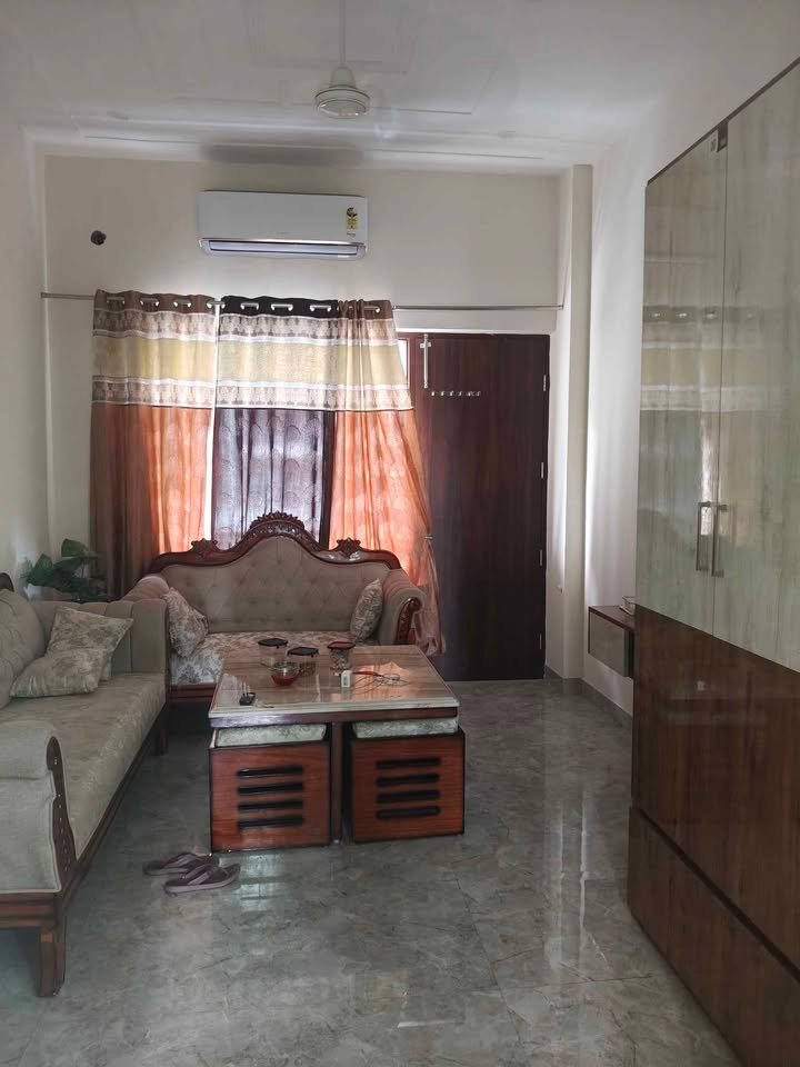 3 beds 2 bathrooms – House