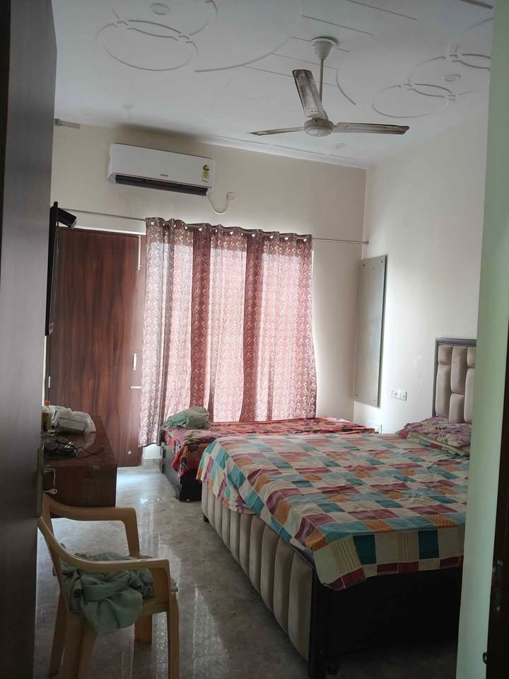3 beds 2 bathrooms – House image 2