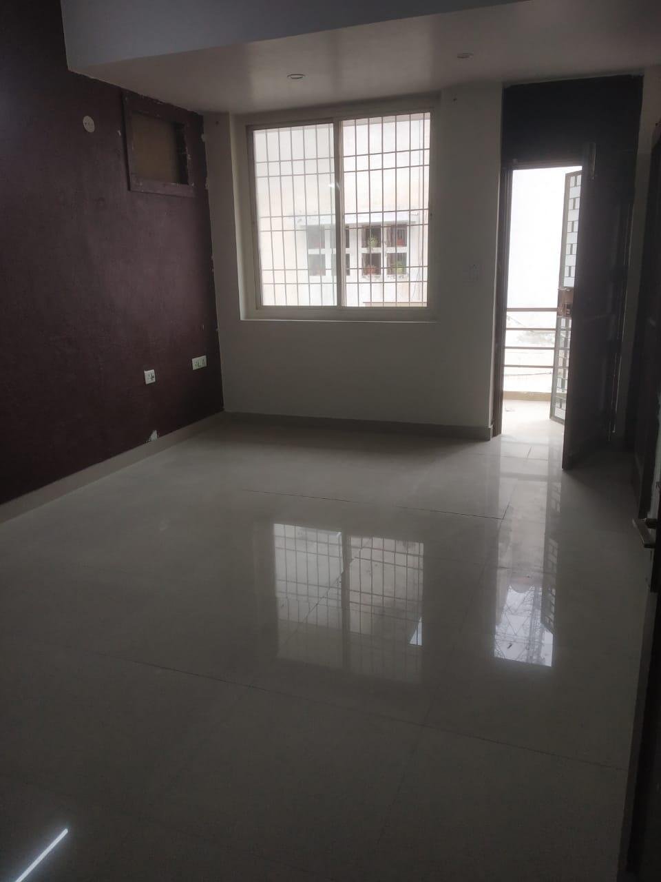 3 BHK  Flat For Rent image 3