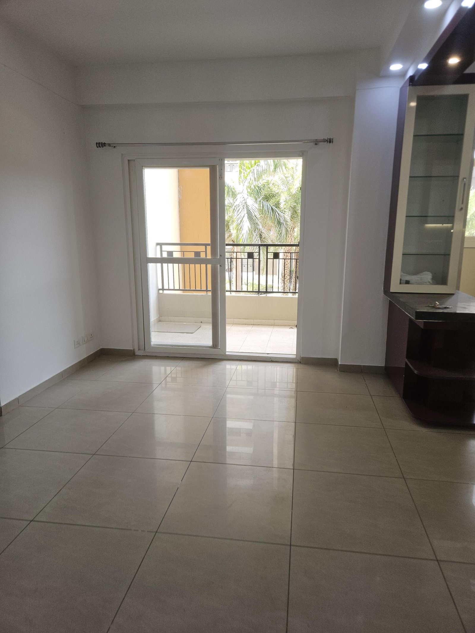 3 BHK Flat For Rent image 4