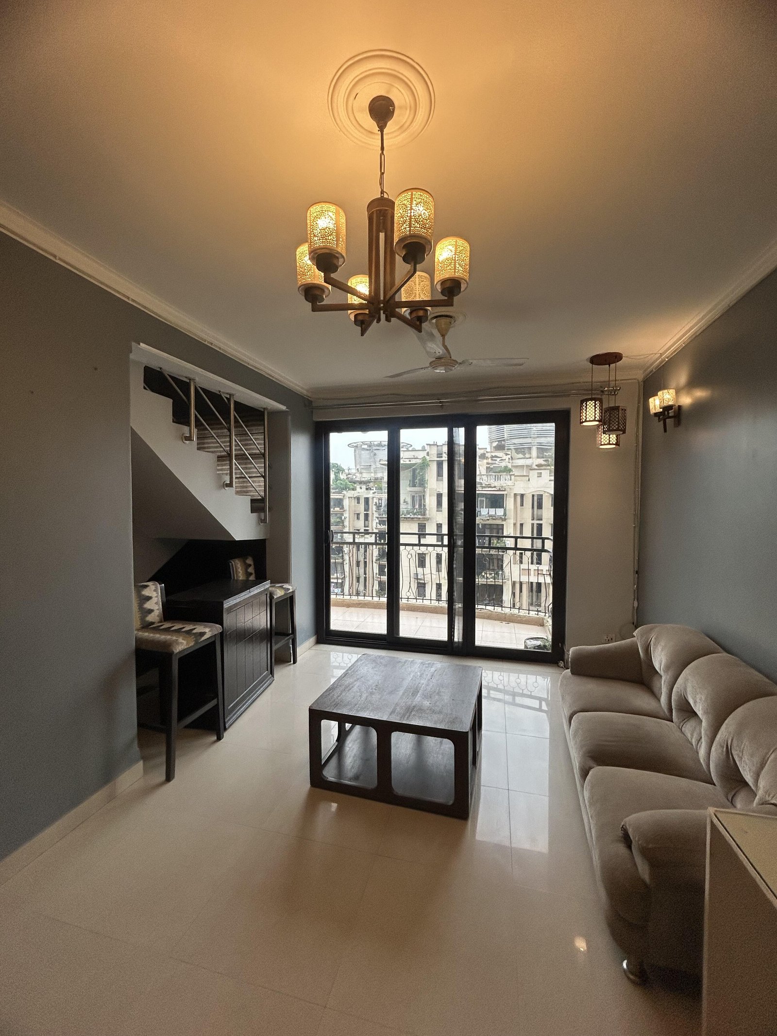 4 BHK Flat for Rent image 3