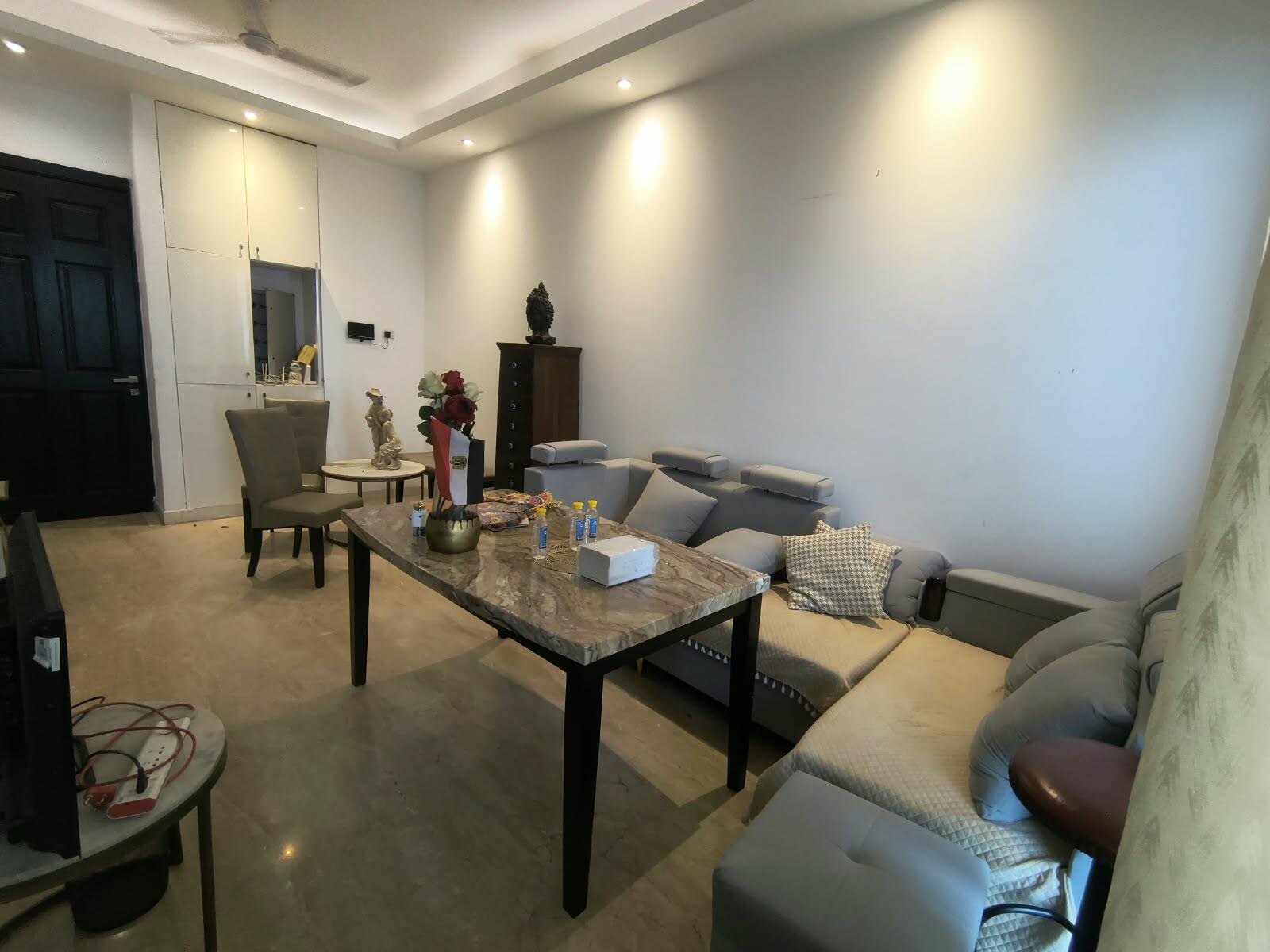2 BHK FLAT FOR RENT image 4