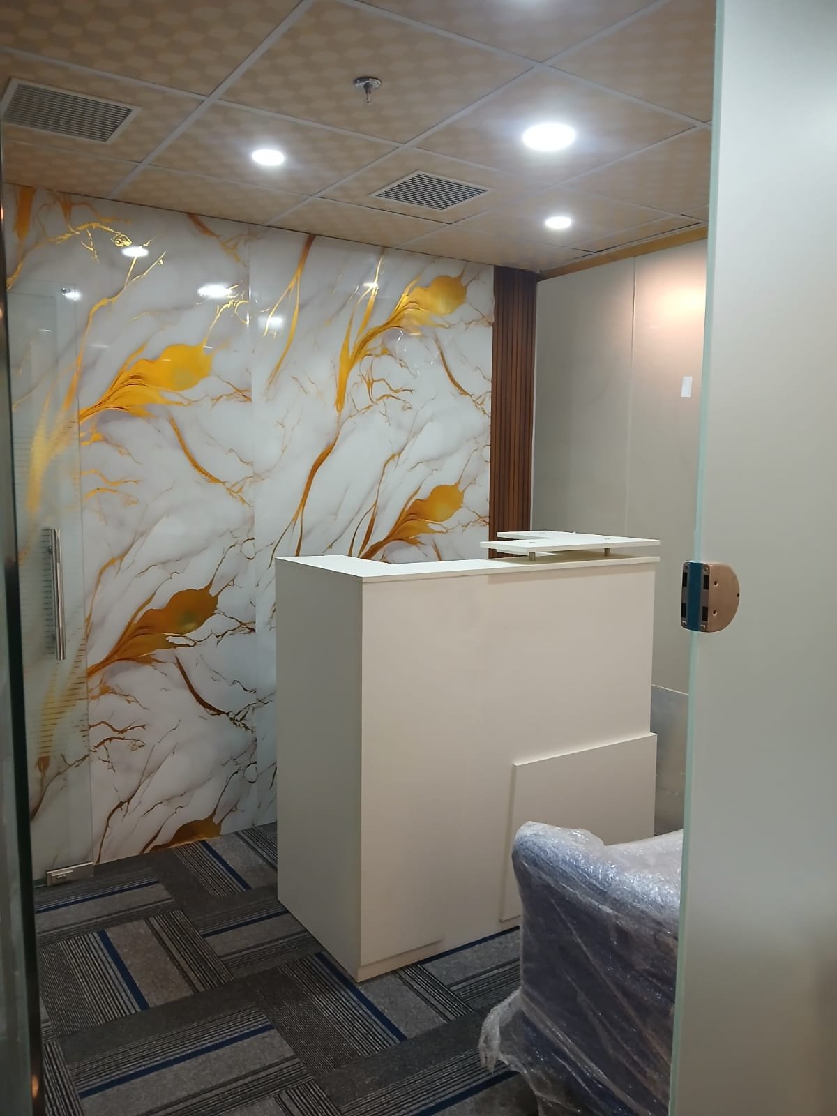 office space for rent image 3