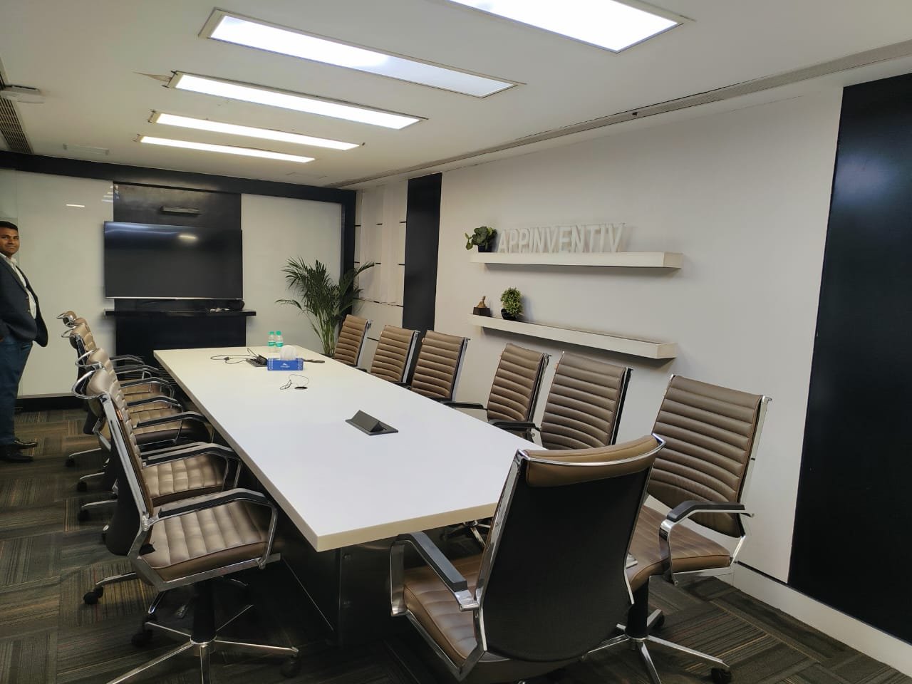 3500sqft office space for rent image 2