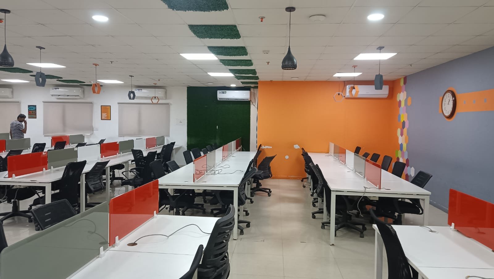 Office space available for rent image 2